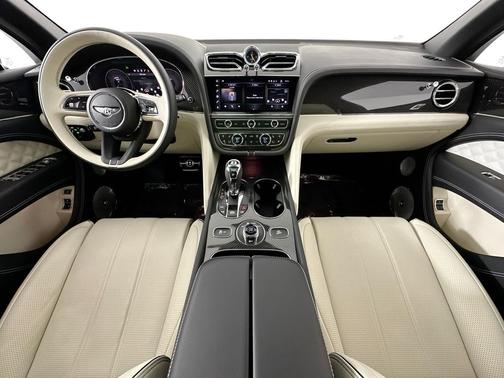 2022 Bentley Bentayga V8