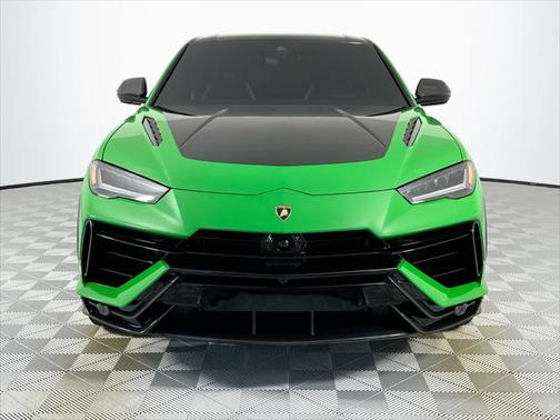 2023 Lamborghini Urus Performante