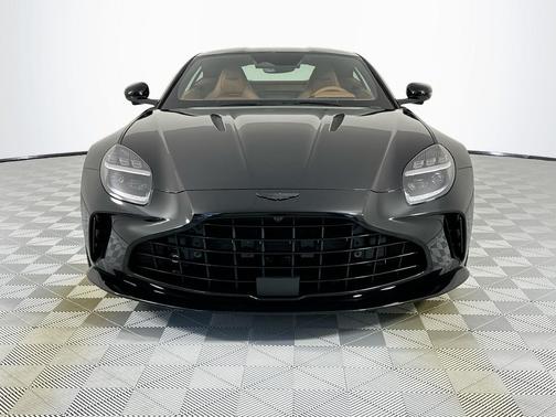2026 Aston Martin Vantage Base