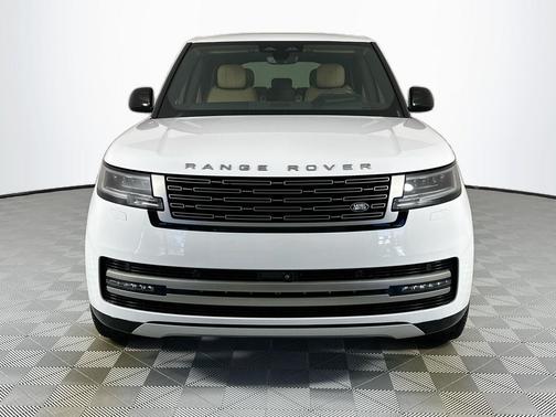 2024 Land Rover Range Rover SE