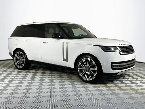 2024 Land Rover Range Rover SE