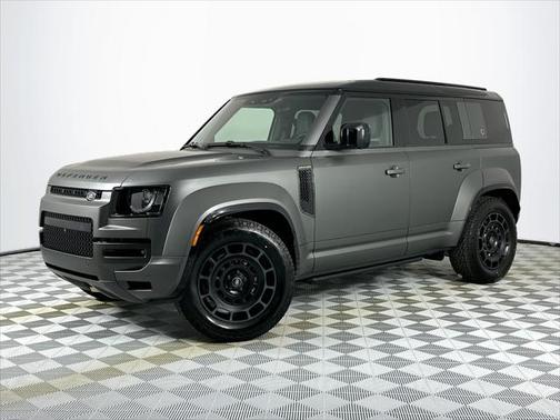 2025 Land Rover Defender 110 V8