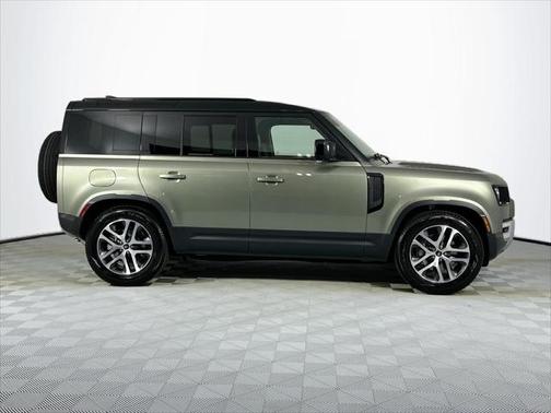 2025 Land Rover Defender 110 P300