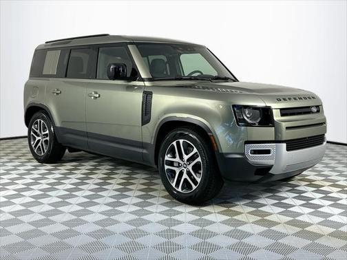 2025 Land Rover Defender 110 P300