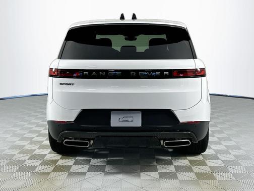 2025 Land Rover Range Rover Sport SE