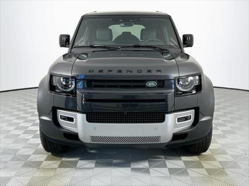 2025 Land Rover Defender 110 P300