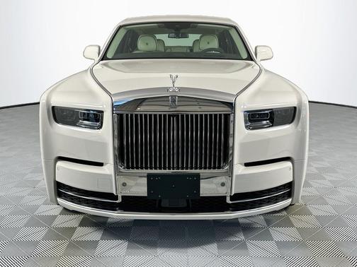 2026 Rolls-Royce Phantom 