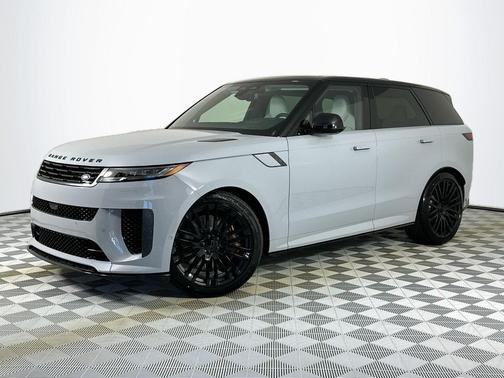 2026 Land Rover Range Rover SV