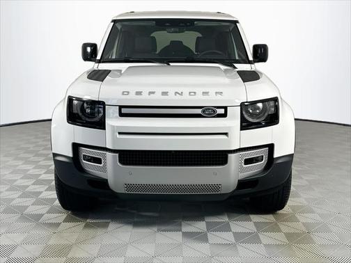 2025 Land Rover Defender 110 P400 S