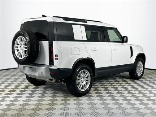 2025 Land Rover Defender 110 P400 S