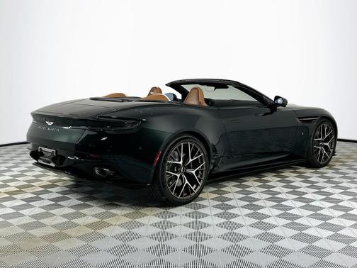 2026 Aston Martin DB12 Volante