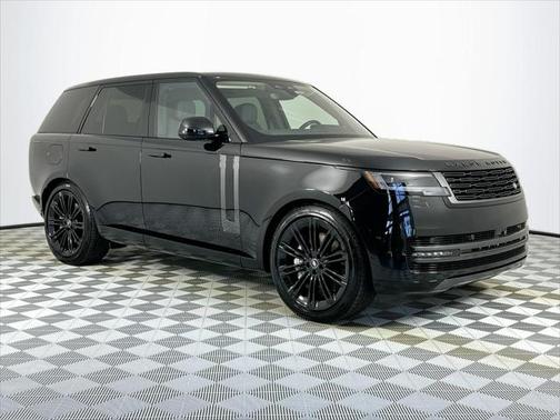 2025 Land Rover Range Rover P530 SE