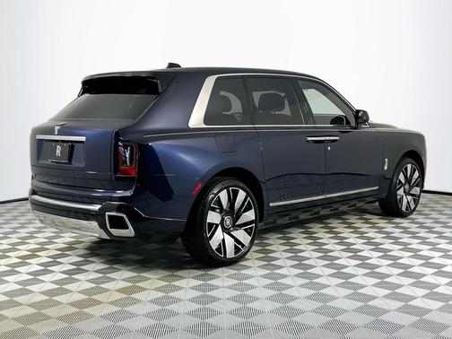 2025 Rolls-Royce Cullinan 
