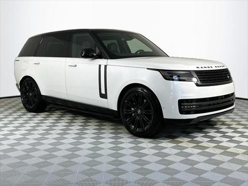 2025 Land Rover Range Rover P400 SE 7 Seat