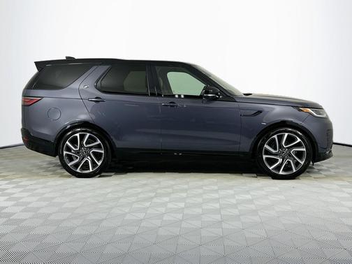 2025 Land Rover Discovery P360 Dynamic SE