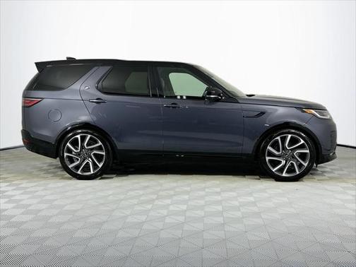 2025 Land Rover Discovery P360 Dynamic SE