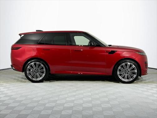 2025 Land Rover Range Rover Sport SE