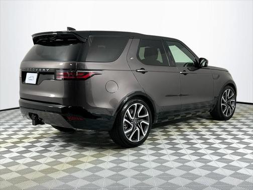 2025 Land Rover Discovery P360 Dynamic SE