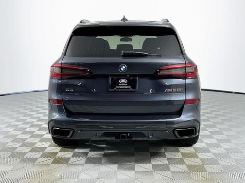 2021 BMW X5 M50i