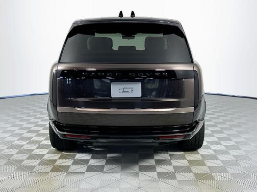 2023 Land Rover Range Rover SV