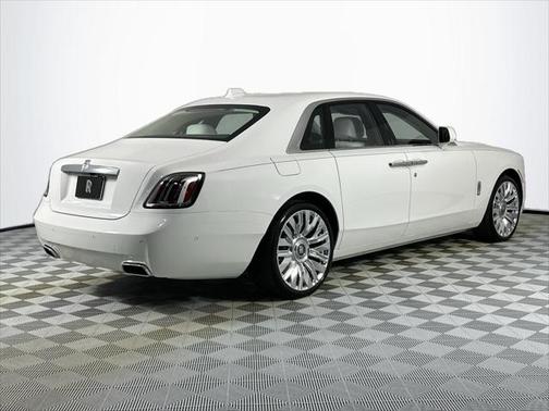 2025 Rolls-Royce Ghost