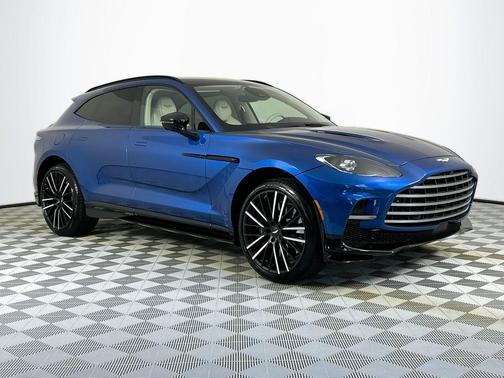 2025 Aston Martin DBX 707