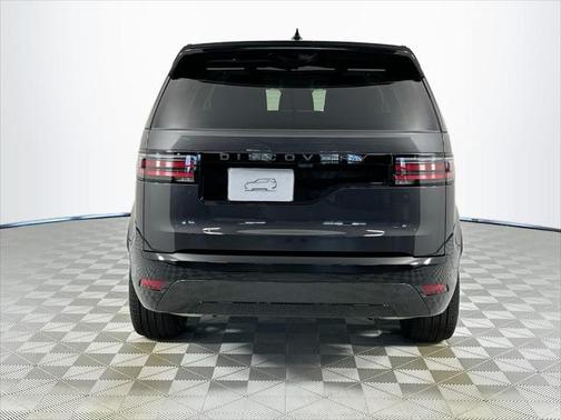 2025 Land Rover Discovery P360 Dynamic SE