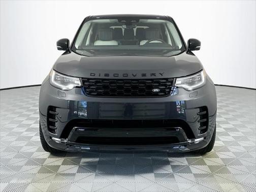 2025 Land Rover Discovery P360 Dynamic SE