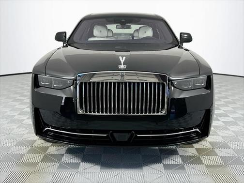 2025 Rolls-Royce Ghost