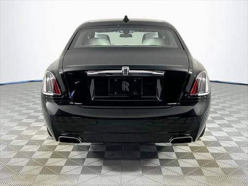 2025 Rolls-Royce Ghost