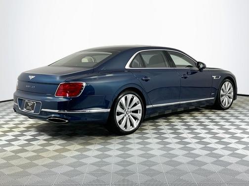 2026 Bentley Flying Spur Base