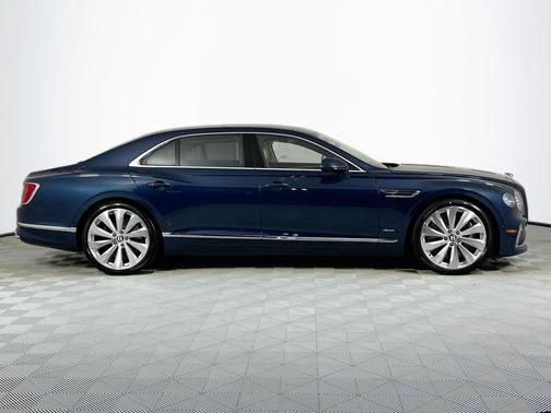 2026 Bentley Flying Spur Base