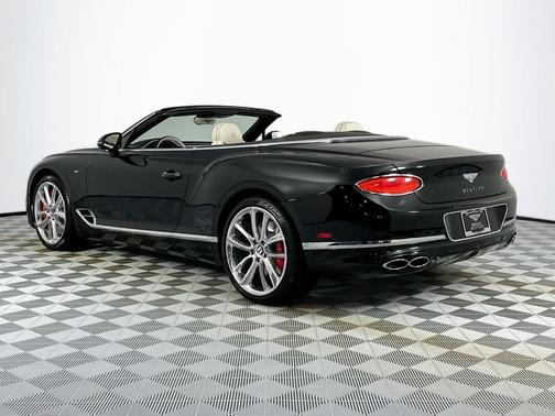 2022 Bentley Continental GT V8