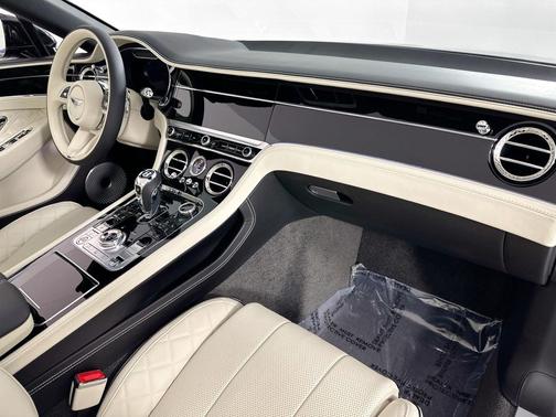 2022 Bentley Continental GT V8