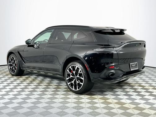 2021 Aston Martin DBX Base