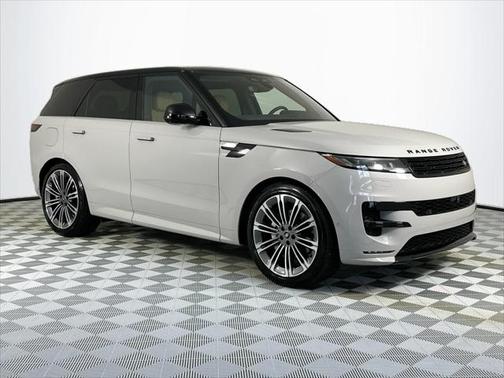 2025 Land Rover Range Rover Sport SE