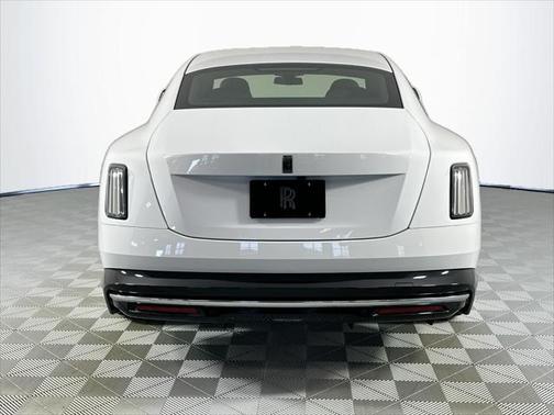 2024 Rolls-Royce Spectre 
