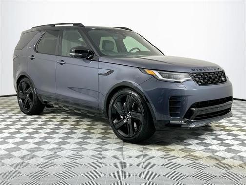 2025 Land Rover Discovery P300 Dynamic SE