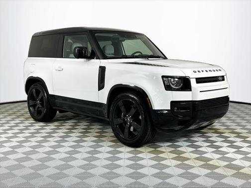 2025 Land Rover Defender V8