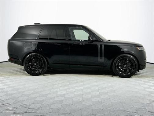 2023 Land Rover Range Rover P530 SE