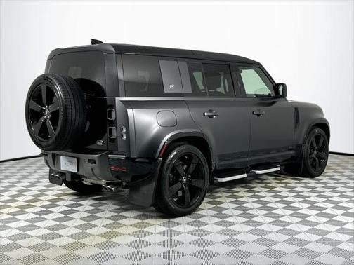 2023 Land Rover Defender 110 Carpathian Edition