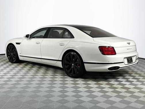 2022 Bentley Flying Spur V8