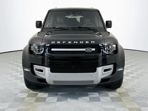 2025 Land Rover Defender 130 P300 S