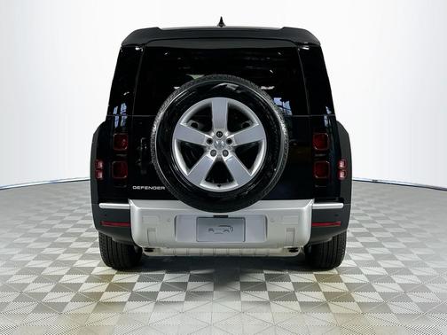 2025 Land Rover Defender 130 P300 S
