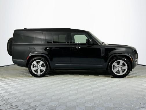 2025 Land Rover Defender 130 P300 S