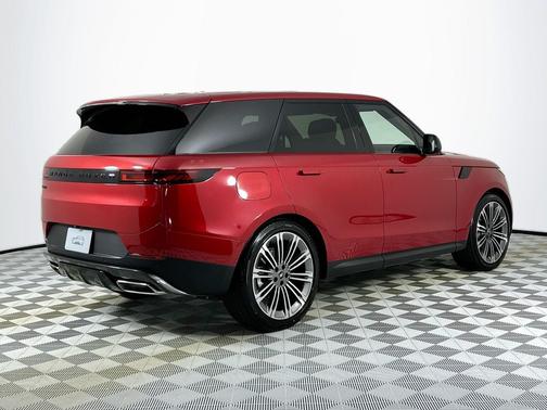 2025 Land Rover Range Rover Sport SE
