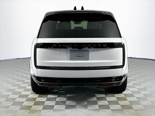 2025 Land Rover Range Rover P400 SE 7 Seat