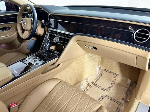 2022 Bentley Flying Spur V8