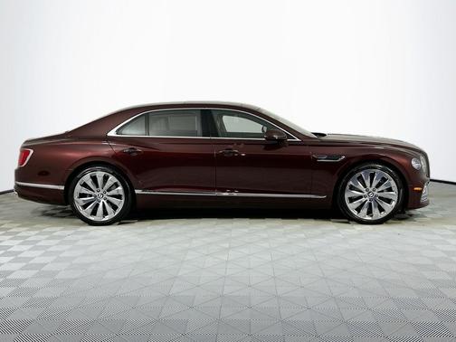 2022 Bentley Flying Spur V8