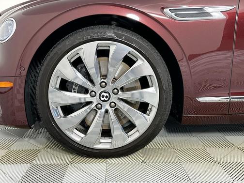 2022 Bentley Flying Spur V8